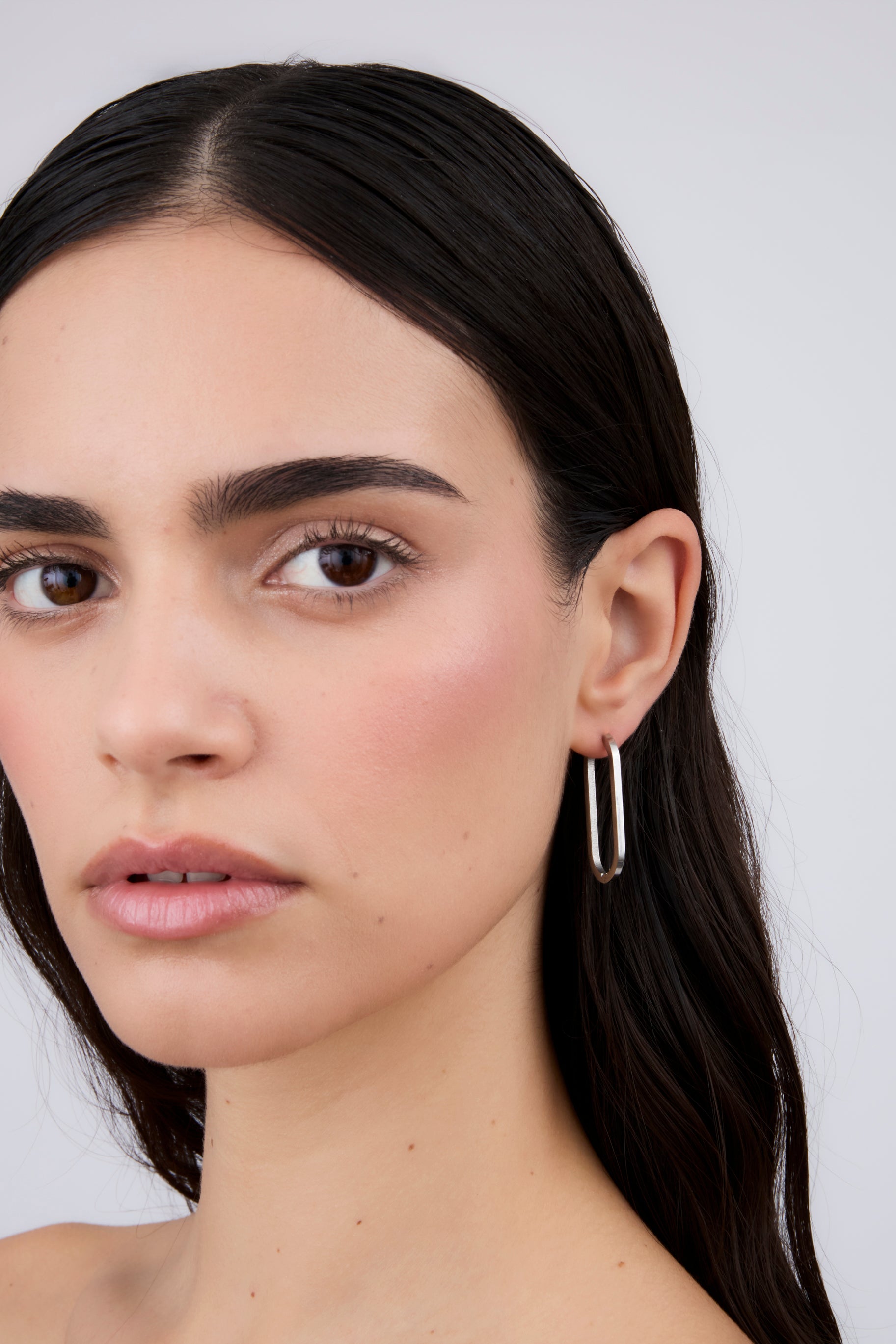 Oval Earring (Unit)