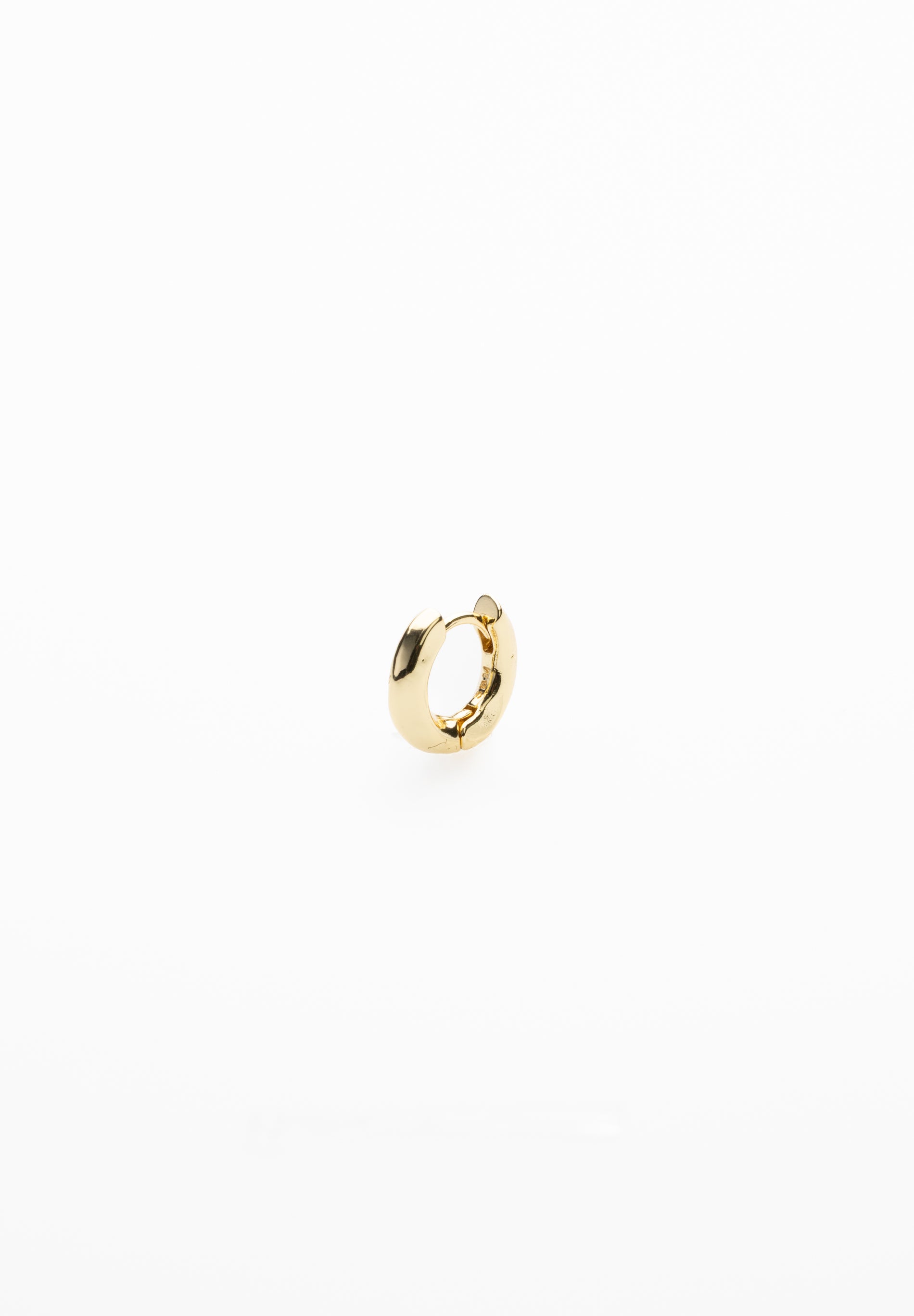 Mini boucle d'oreille irrégulière 7 mm