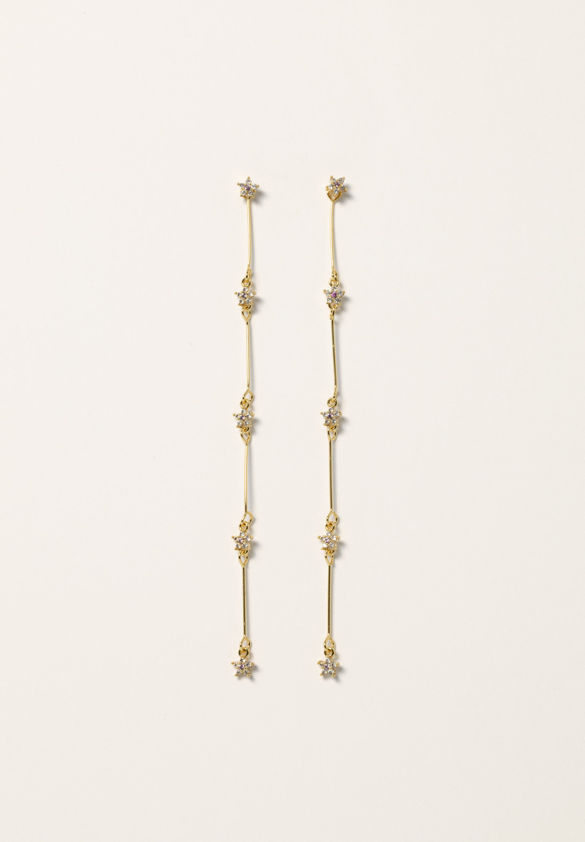 Boucle d'oreille détachable fleur lilas