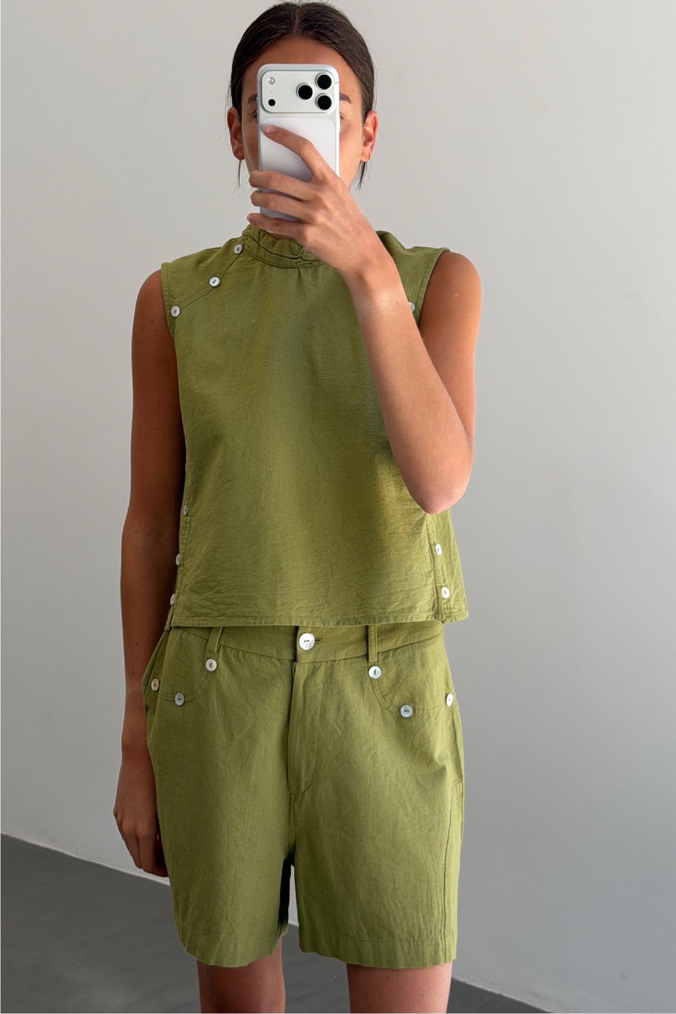 Top Boutons Nacre Vert