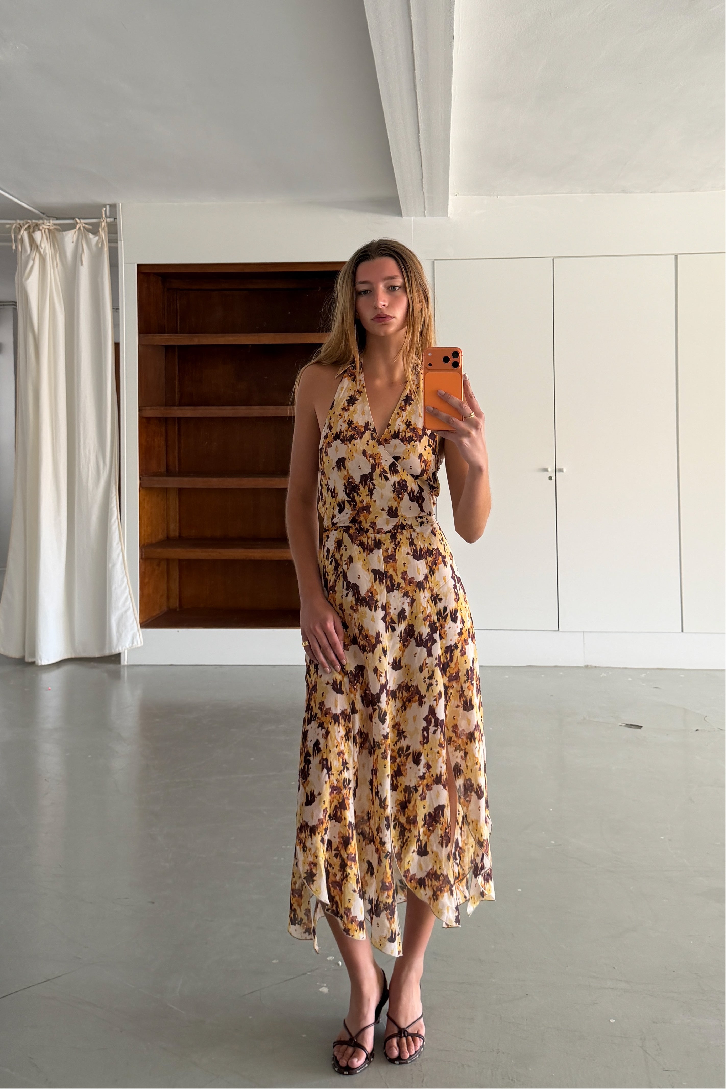 Vestido Halter Flores Amarillo