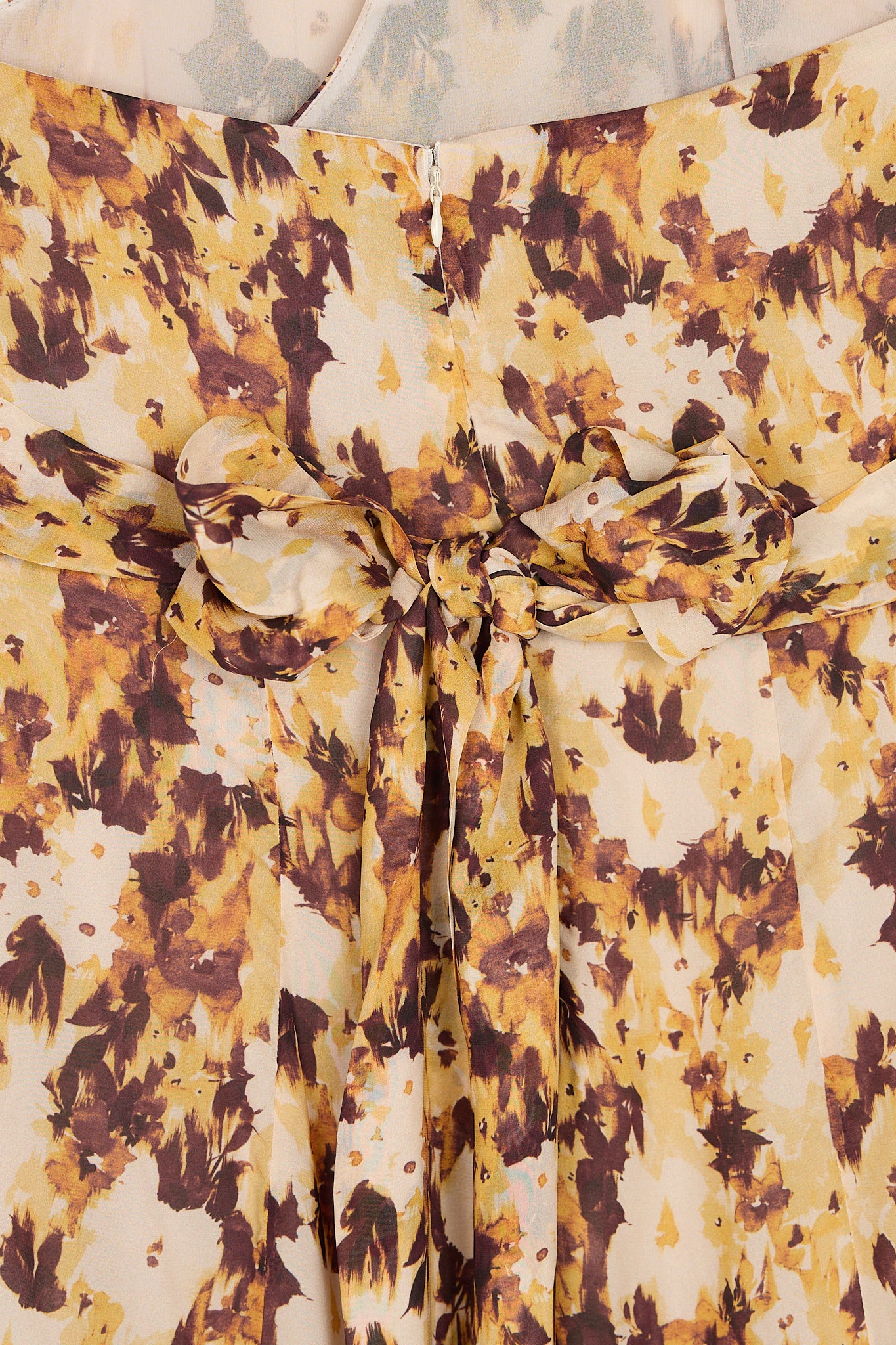 Robe dos nu à fleurs jaune