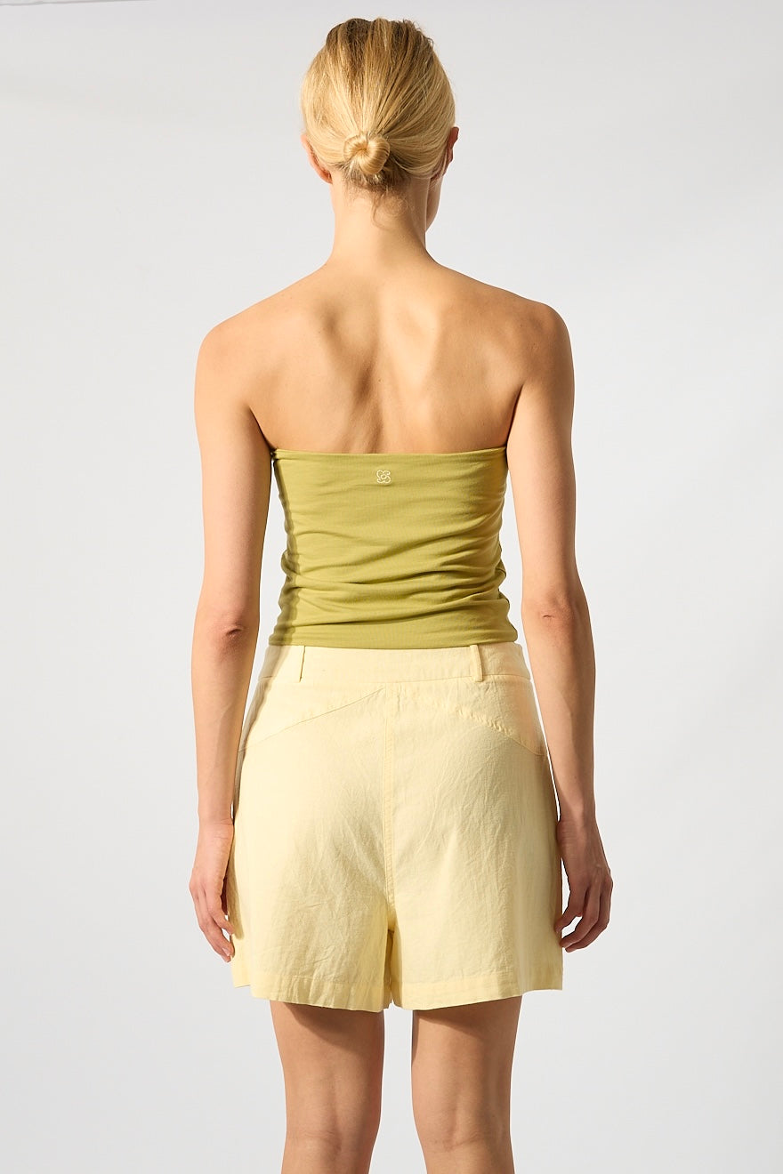 Nácar Yellow Button Shorts