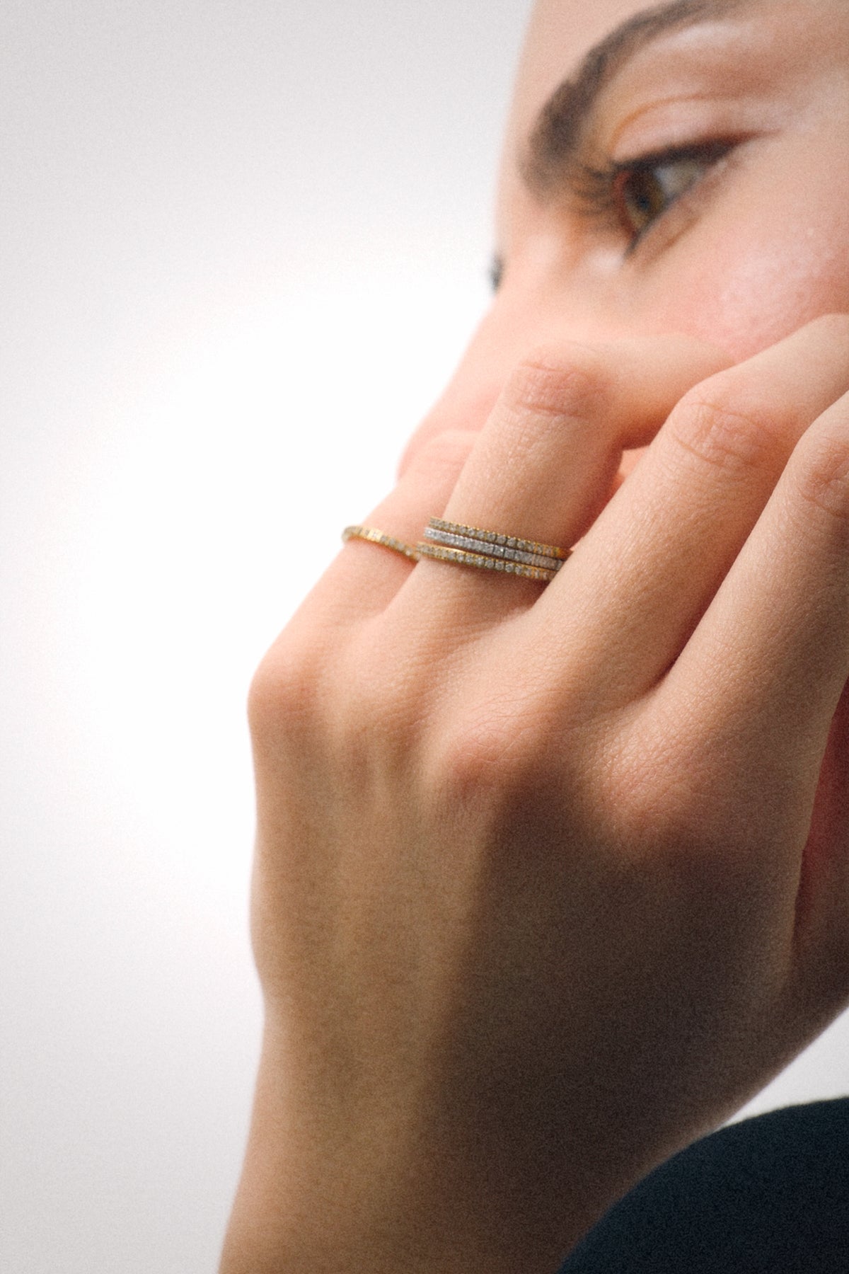Anillo Circon