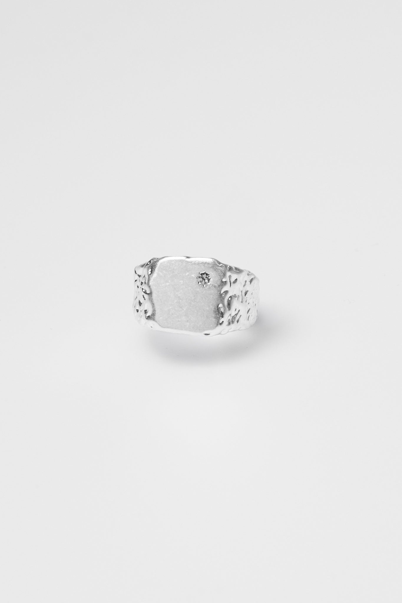 Bague chevalière irrégulière Zircon