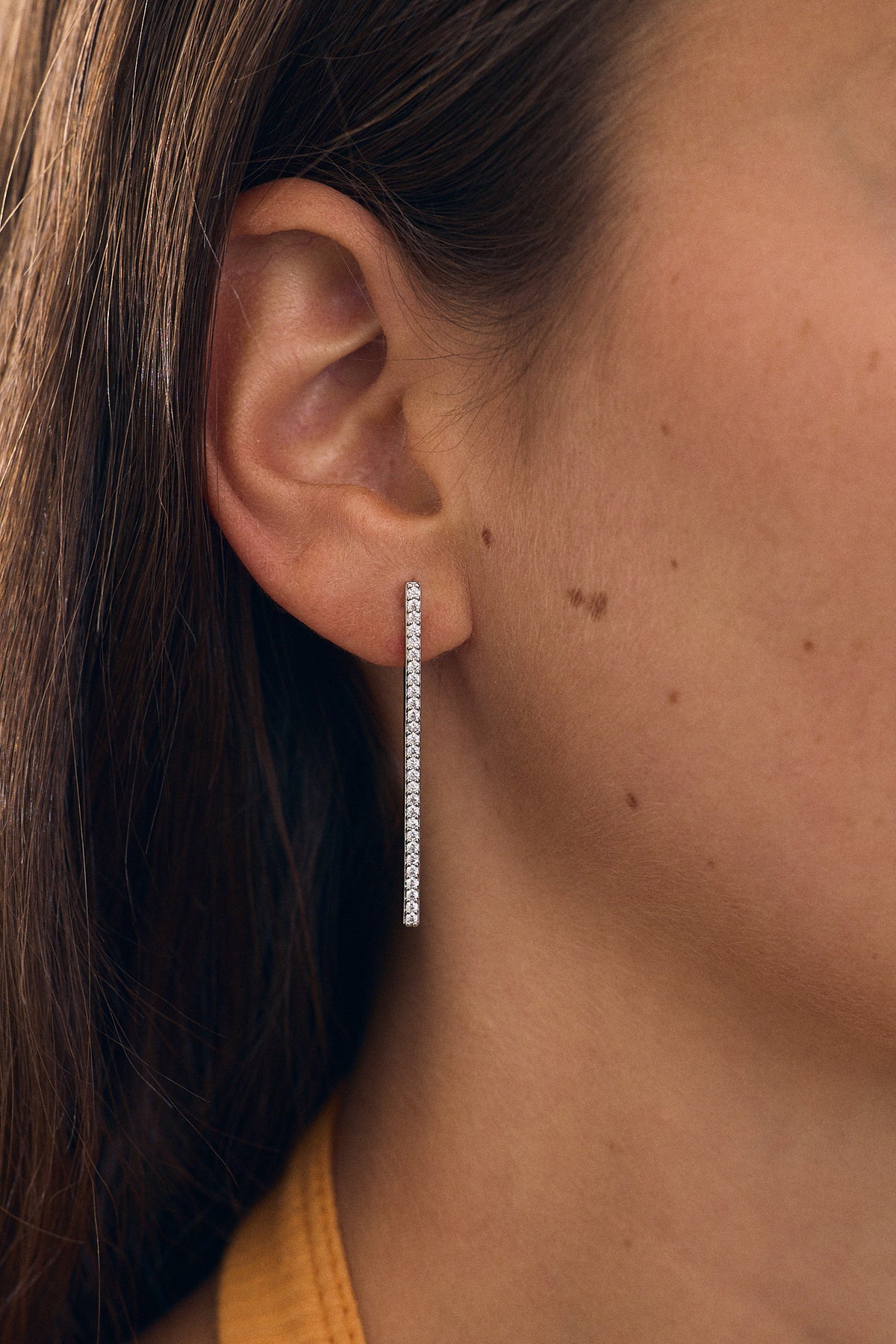 Zircon Bar Earring M (Unit)