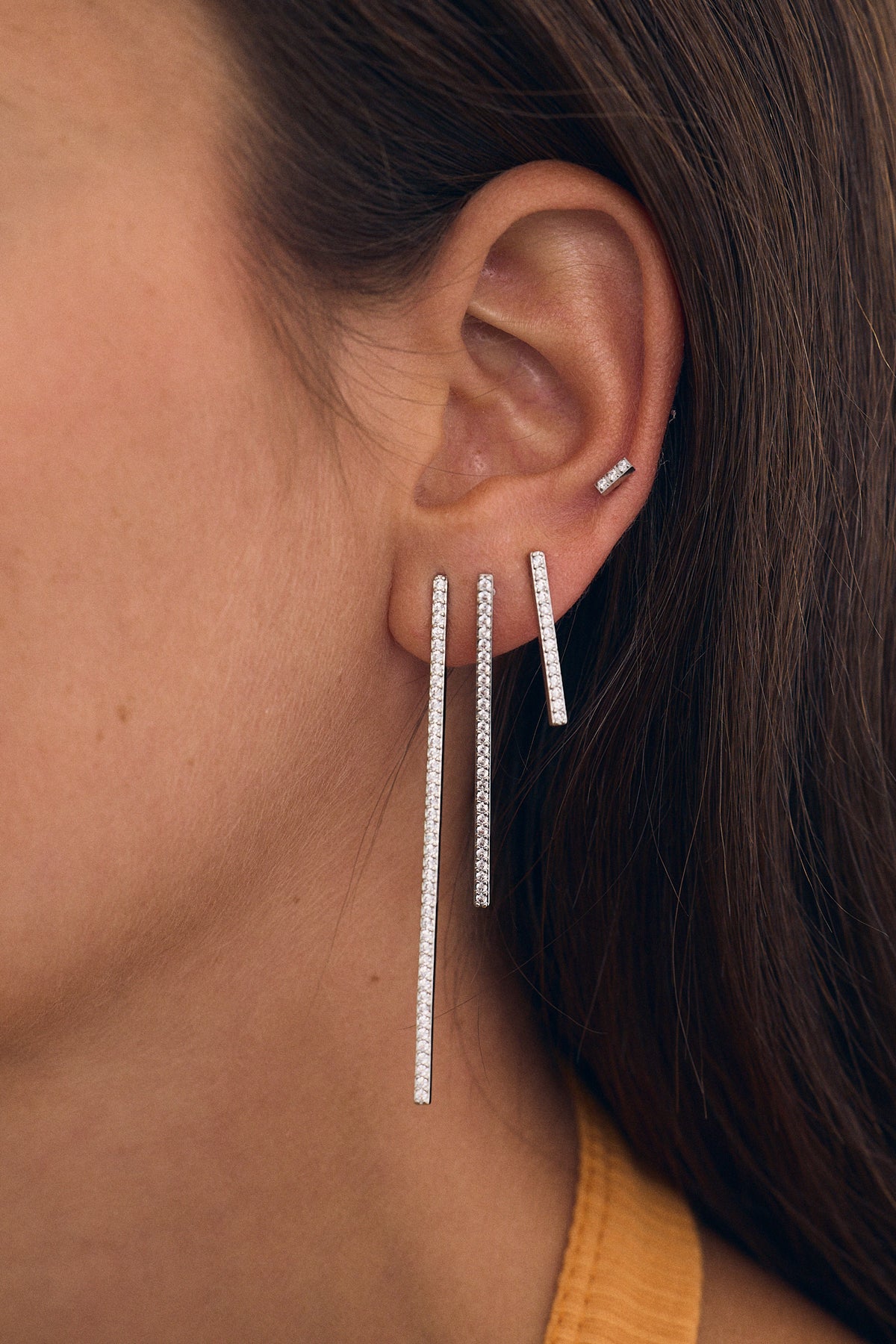 Zircon Bar Earring XS