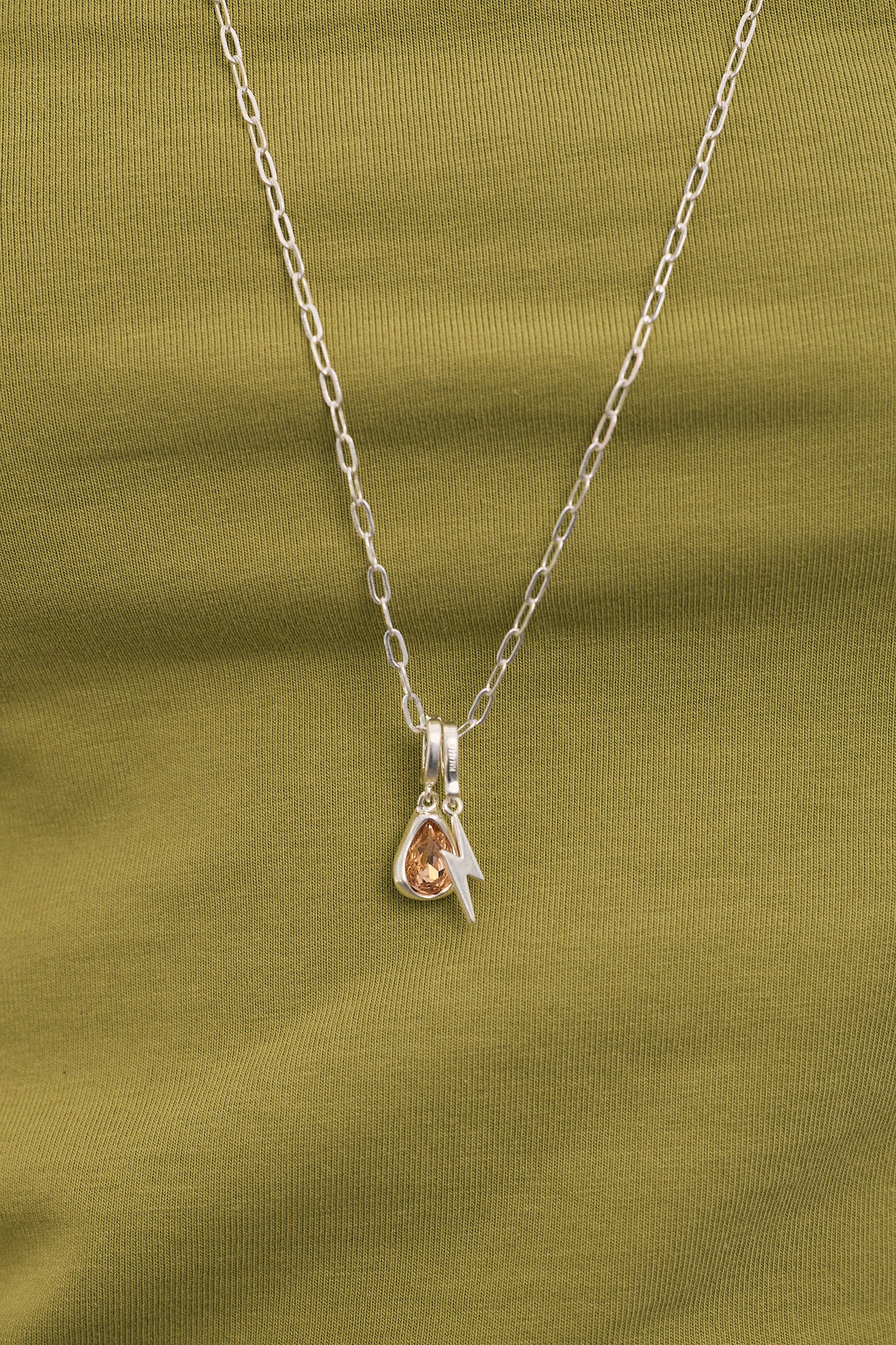 Charm Junio