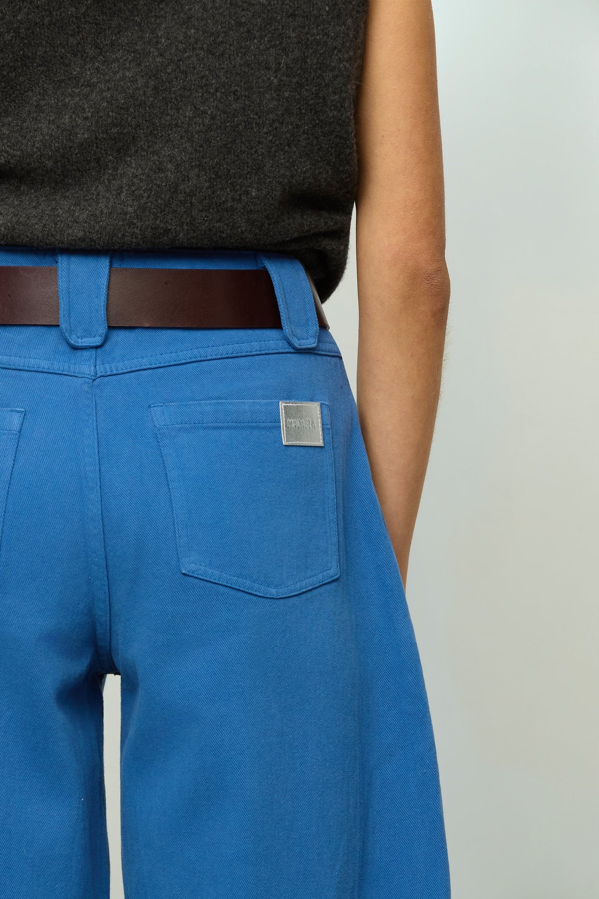 Pantalón Balloon Azul Eléctrico