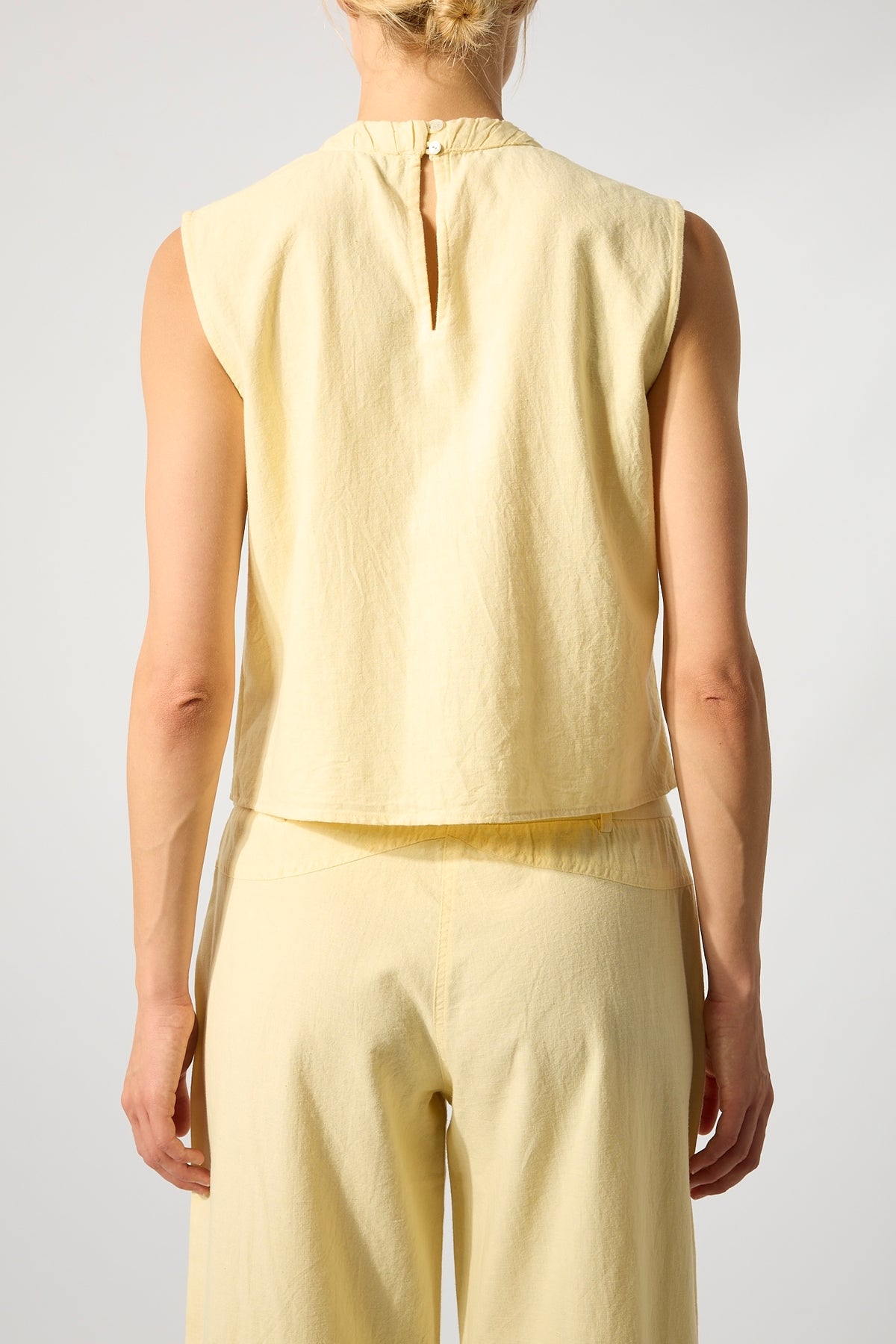 Nacar Buttons Yellow Top
