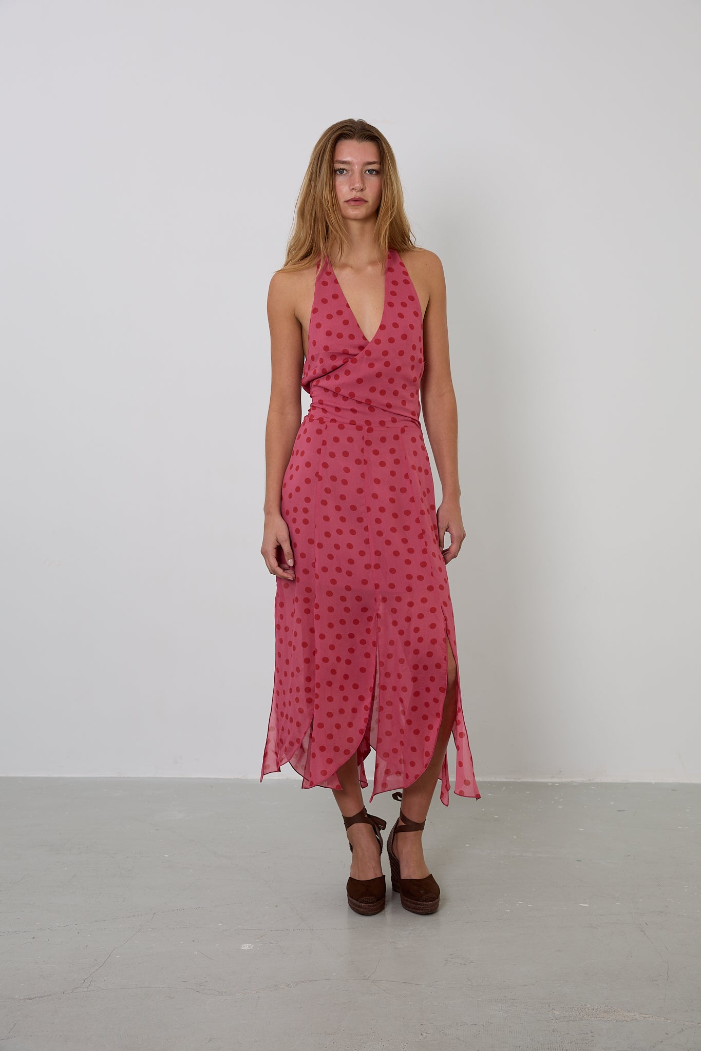 Robe dos nu à pois rose