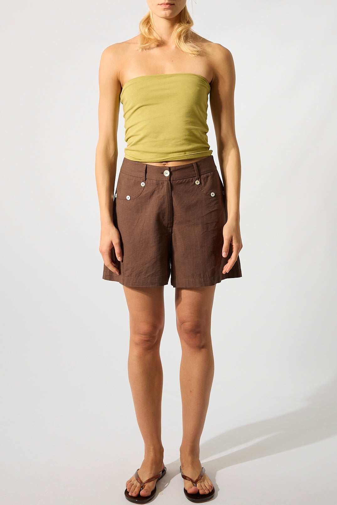Nácar Brown Button Shorts