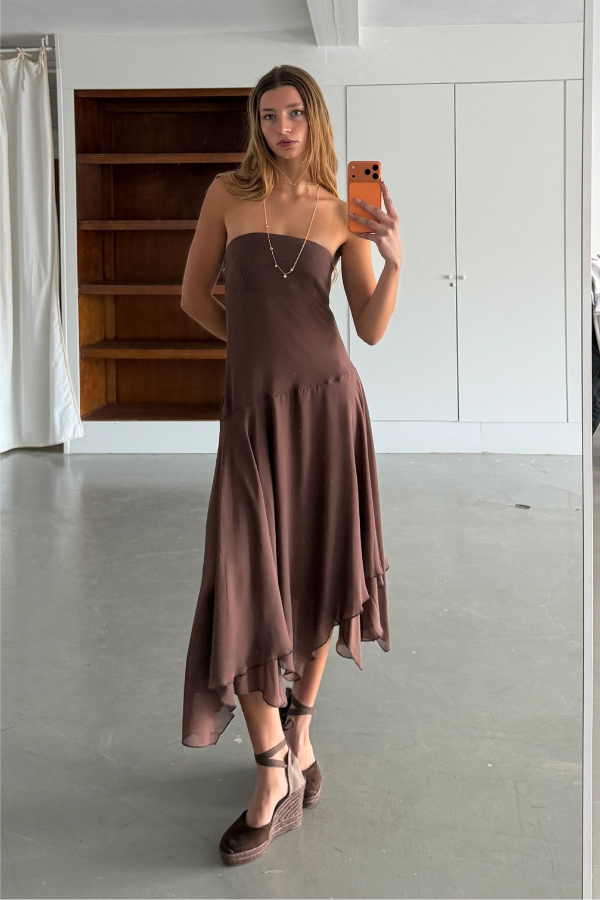 Vestido Palabra de Honor Marrón